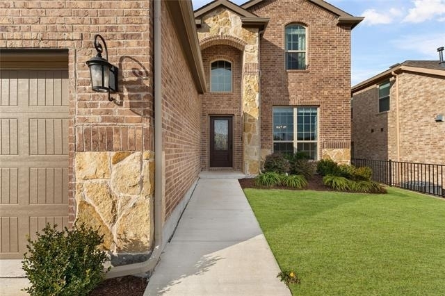 3805 Bastrop Street - Photo 2