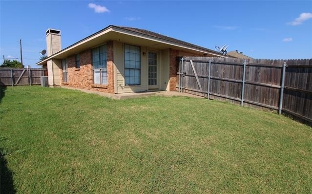 1234 Mockingbird Lane - Photo 15