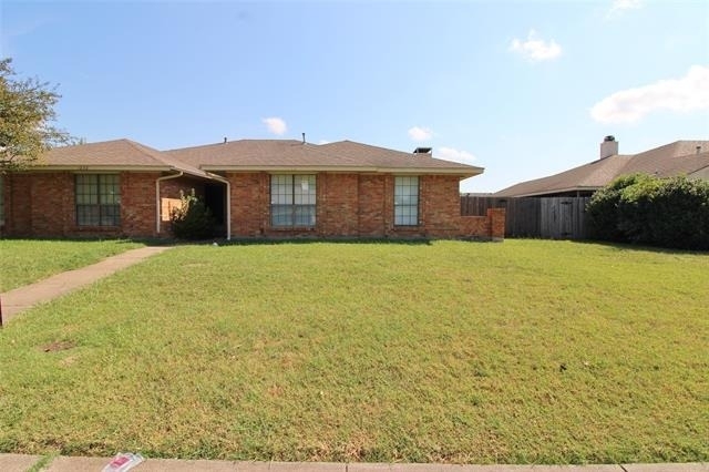 1234 Mockingbird Lane - Photo 0