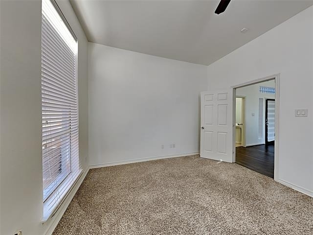 4322 Duck Pond Lane - Photo 11