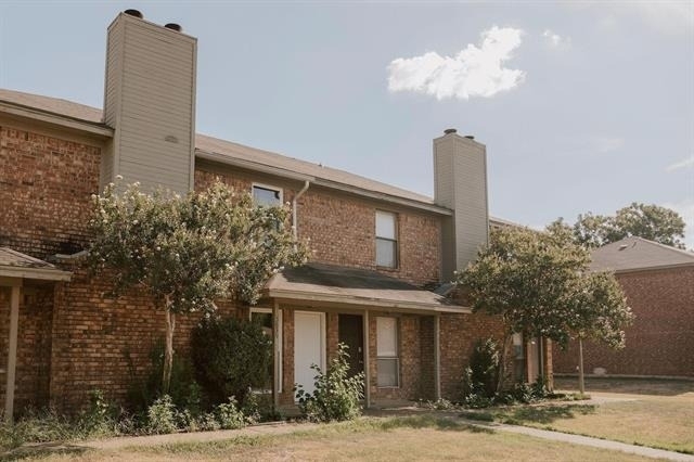 5837 Shadydell Drive - Photo 4