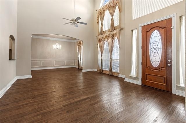 2308 Megan Way - Photo 2