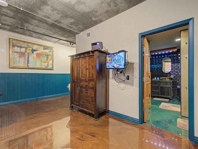 1999 Mckinney Avenue - Photo 2