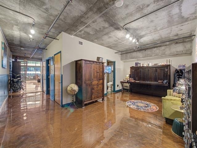 1999 Mckinney Avenue - Photo 3