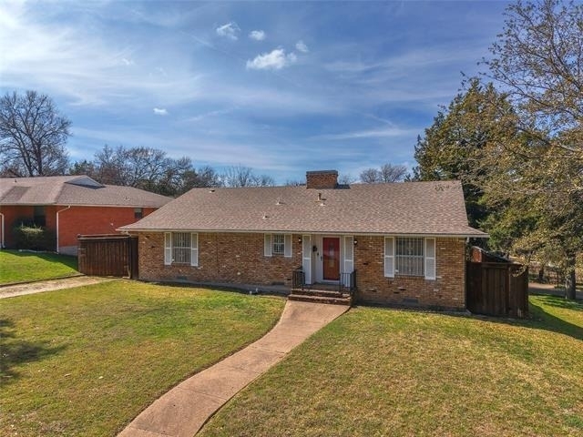 3217 Cedarcroft Lane - Photo 1