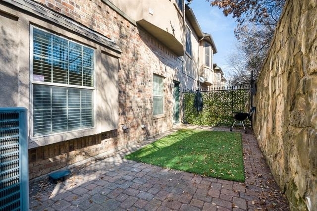 554 Rockingham Drive - Photo 33