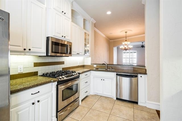 554 Rockingham Drive - Photo 16