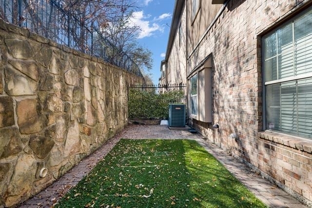 554 Rockingham Drive - Photo 34