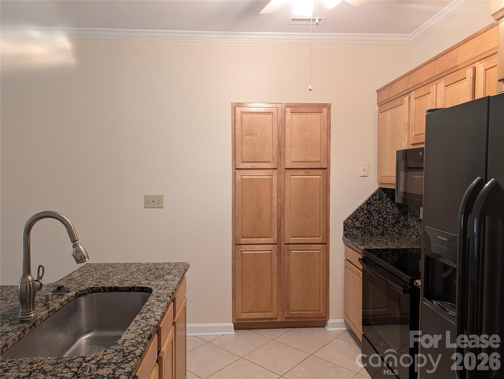 108 Pier 33 Drive - Photo 10