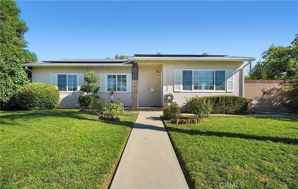 16757 Ludlow - Photo 1