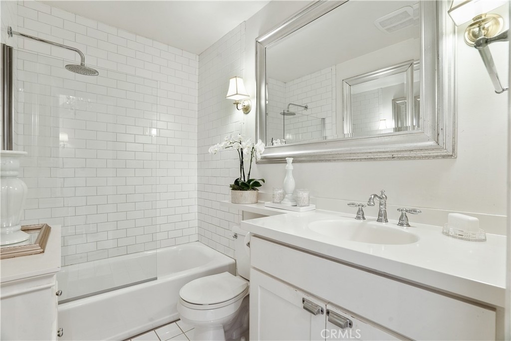 23901 Civic Center - Photo 26