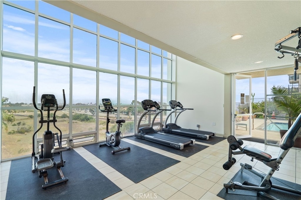 23901 Civic Center - Photo 32