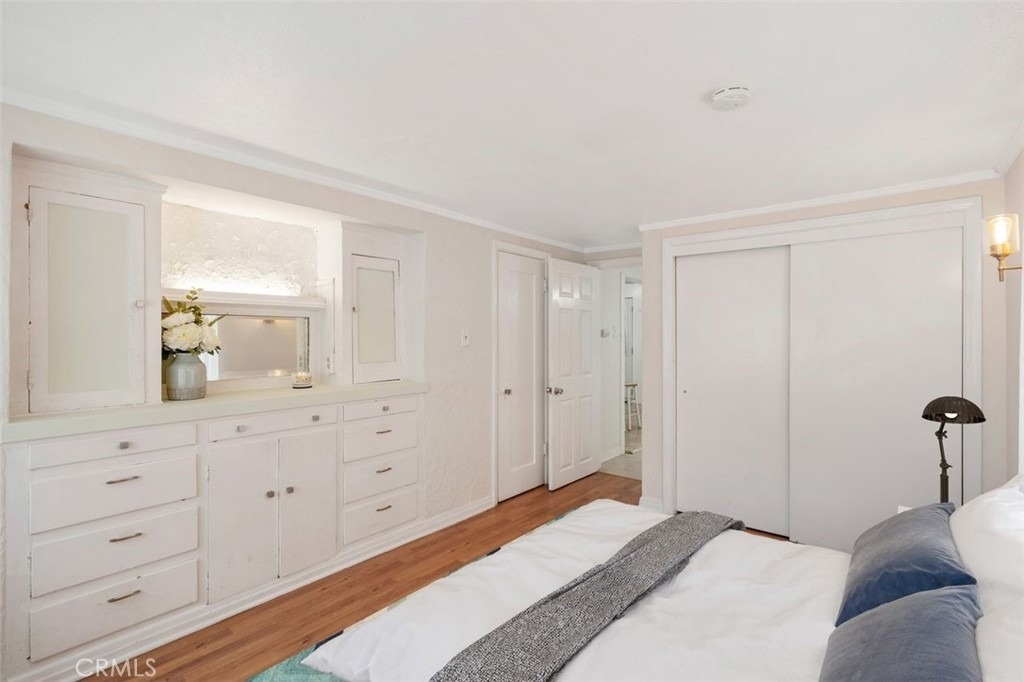 832 Cypress Avenue - Photo 5