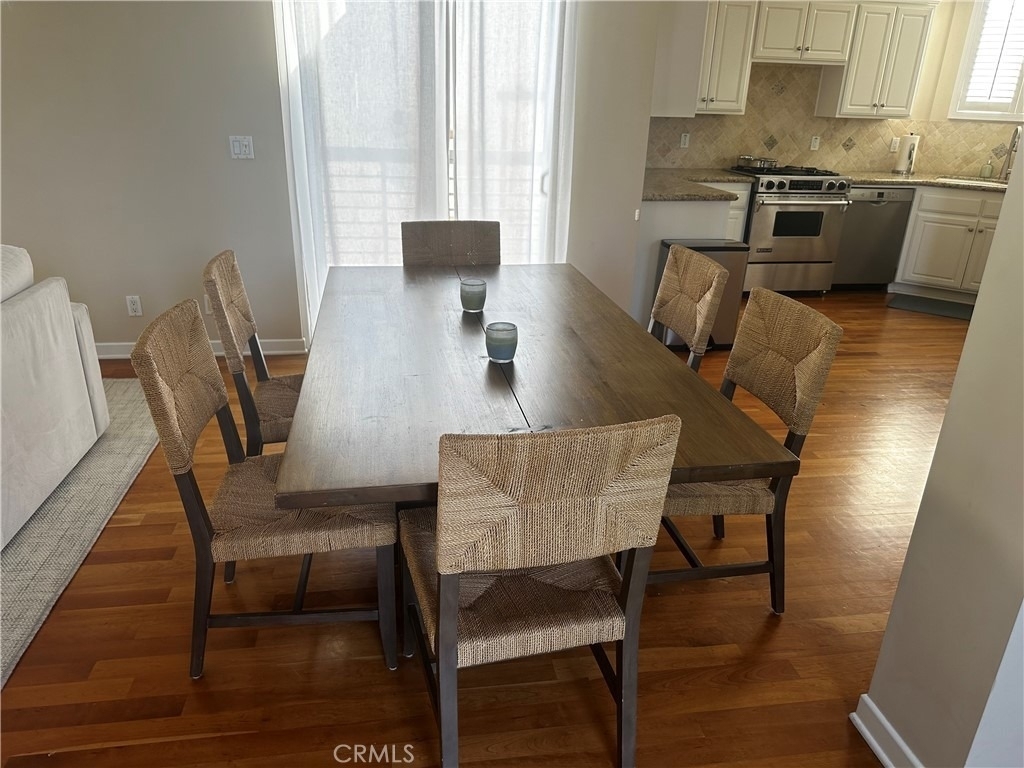 425 11th - Photo 4