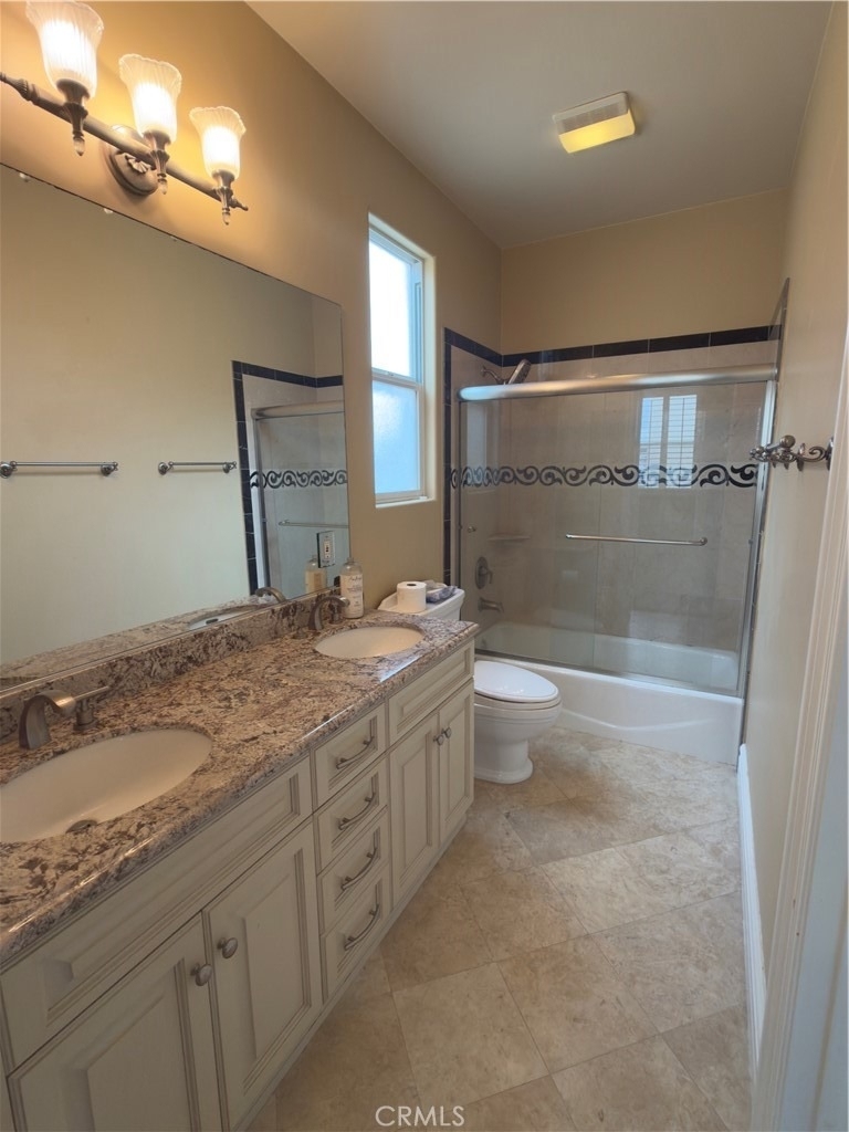 211 Chicago - Photo 14