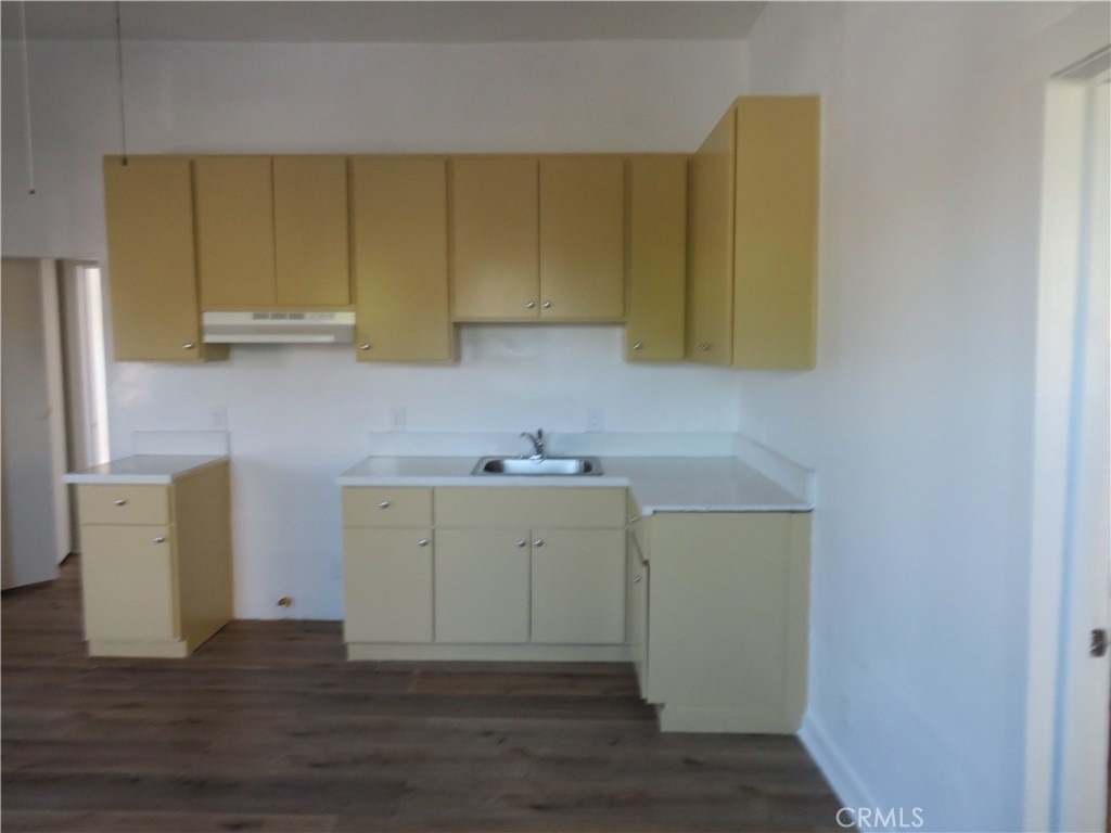 156 E Colden - Photo 3