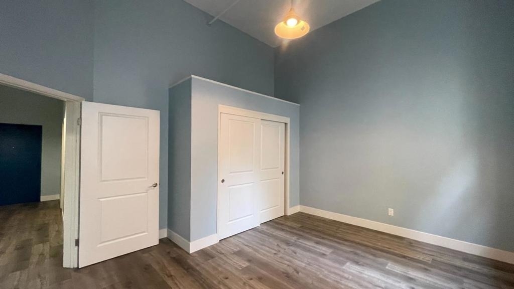 375 12th Street - Photo 4