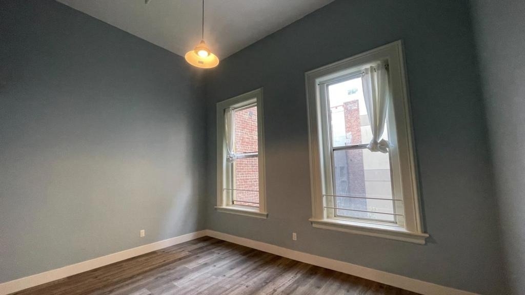 375 12th Street - Photo 1