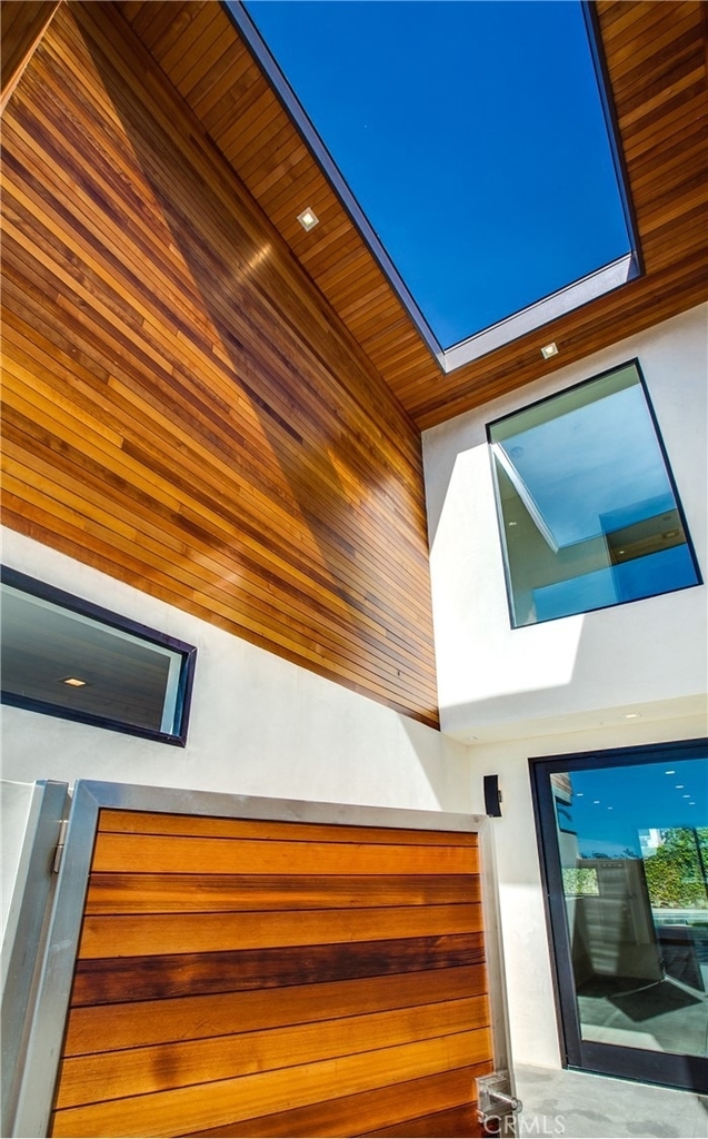 324 Saint Andrews Road - Photo 1