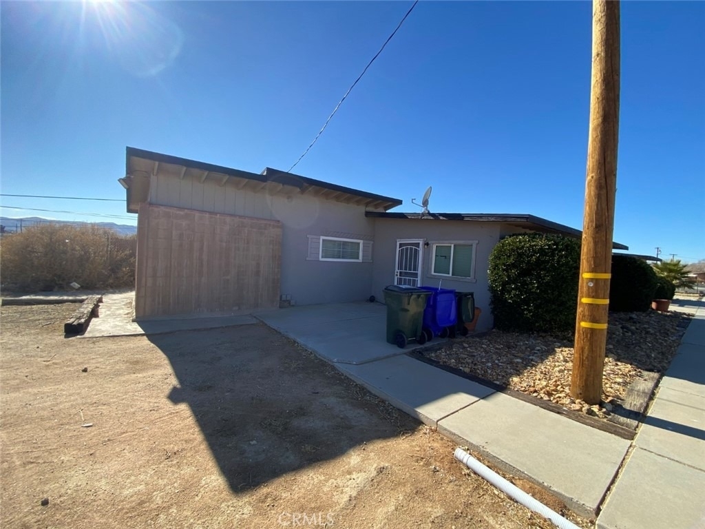 13193 Navajo - Photo 1
