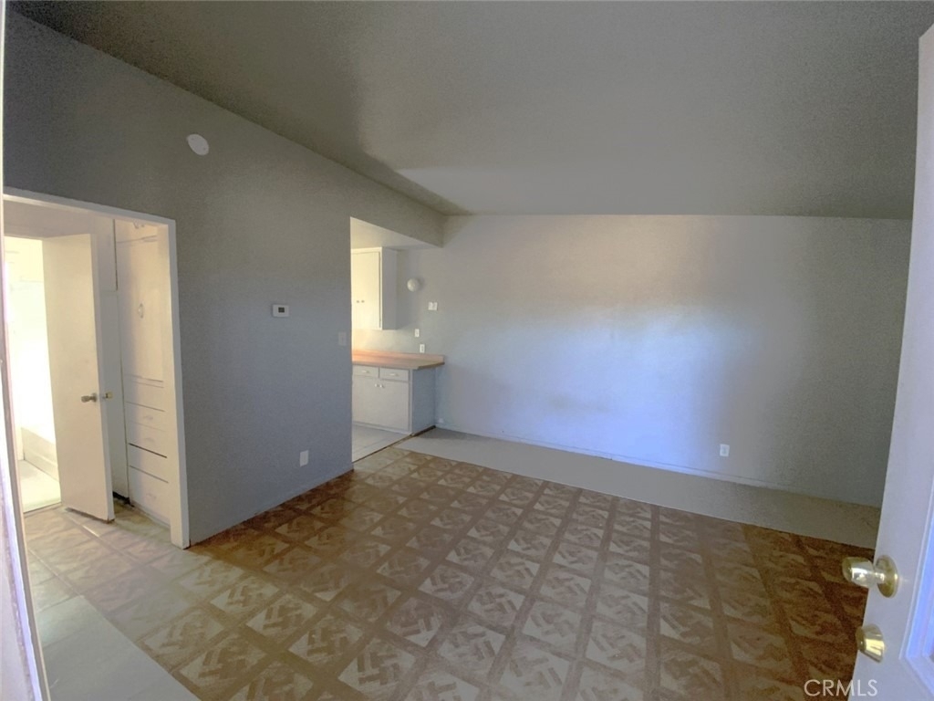 13193 Navajo - Photo 2