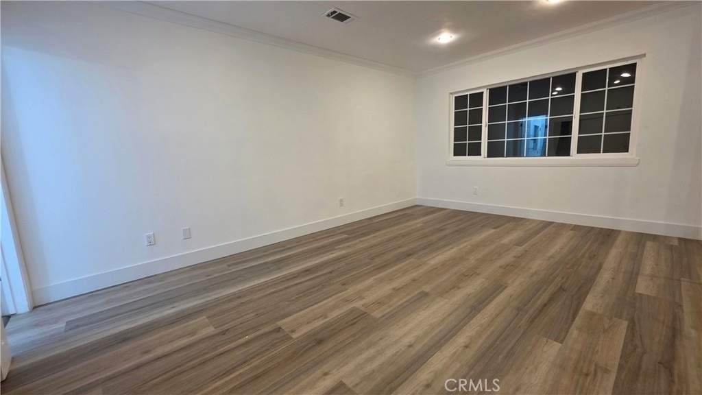 18224 Chatsworth - Photo 24