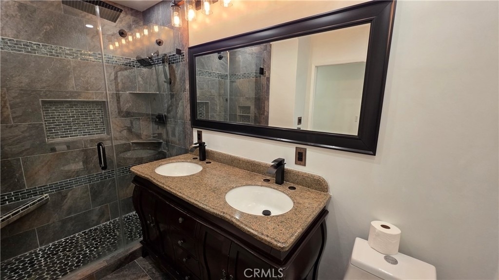18224 Chatsworth - Photo 37
