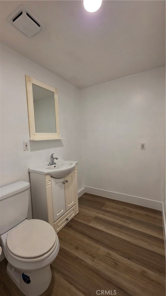 18224 Chatsworth - Photo 44