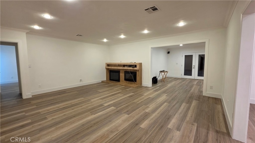 18224 Chatsworth - Photo 9
