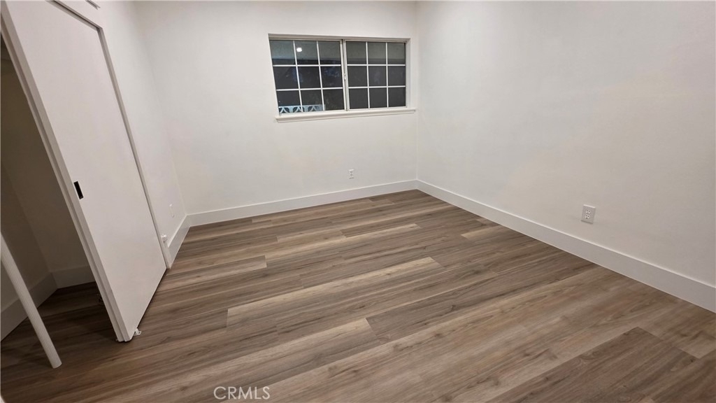 18224 Chatsworth - Photo 30