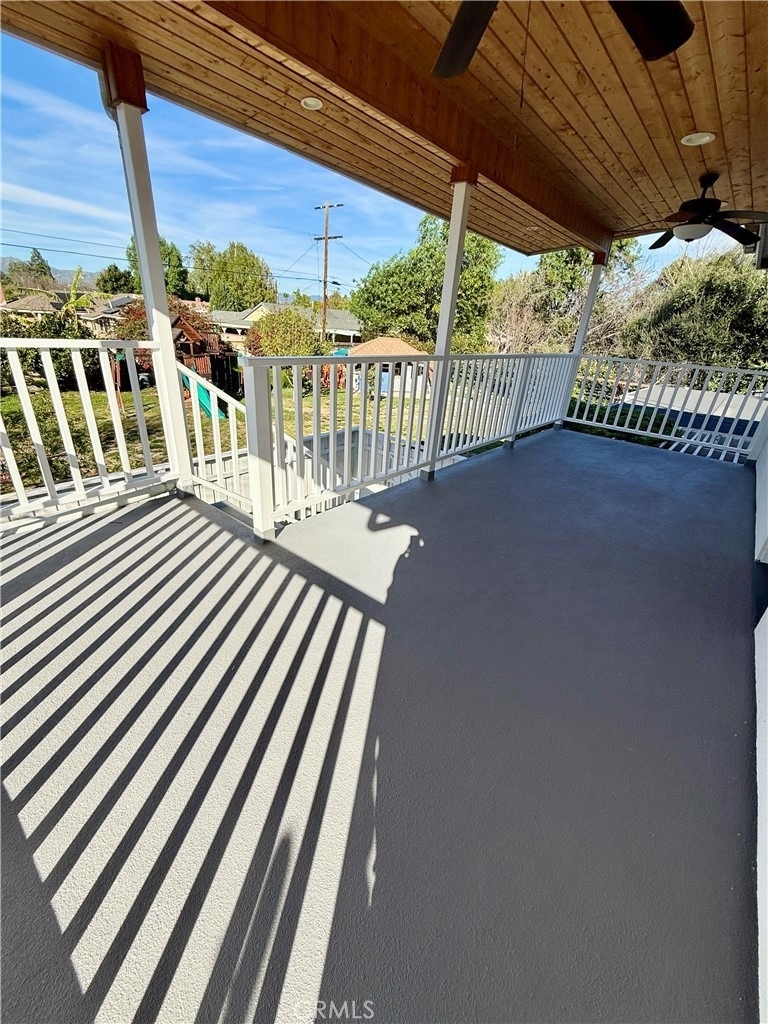 20407 Strathern - Photo 1