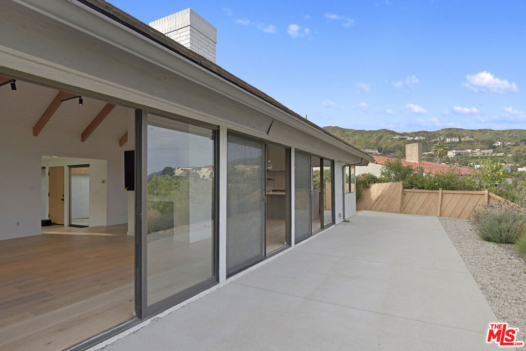 24728 Vantage Point Terrace - Photo 34