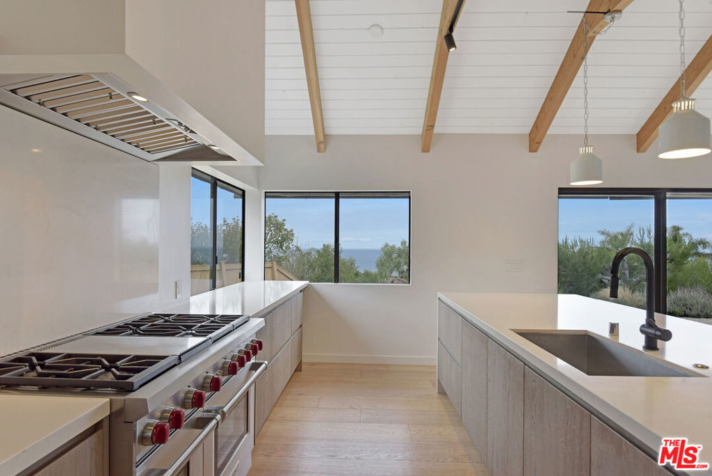 24728 Vantage Point Terrace - Photo 10