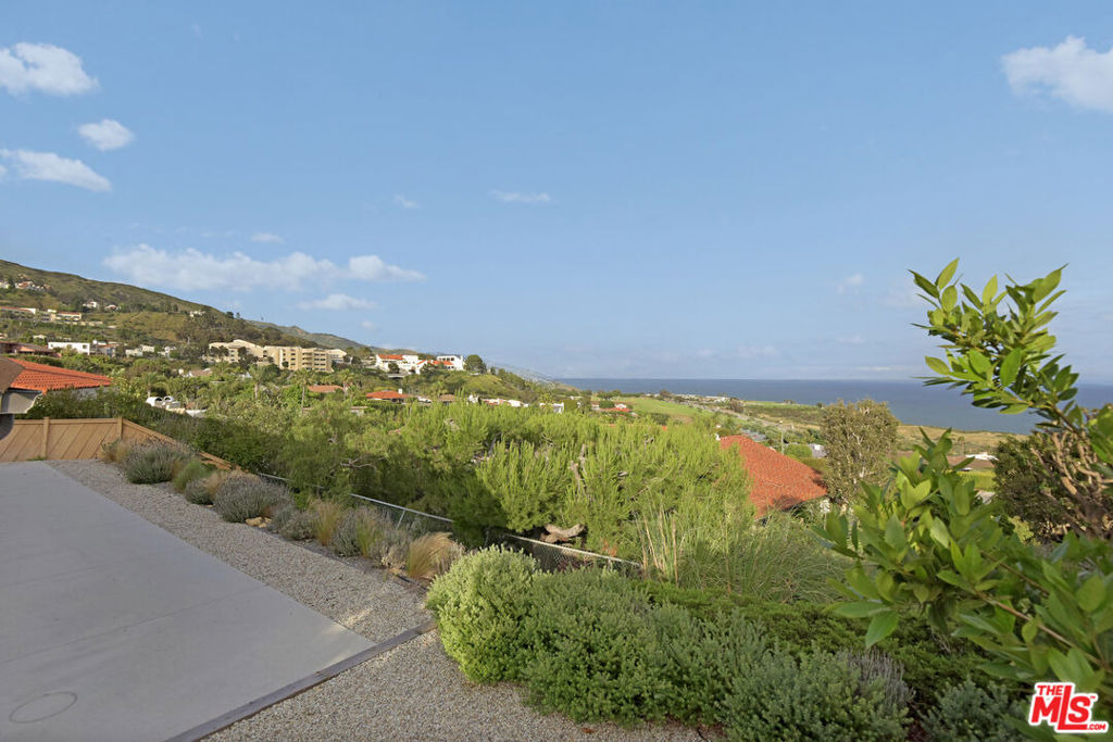 24728 Vantage Point Terrace - Photo 27
