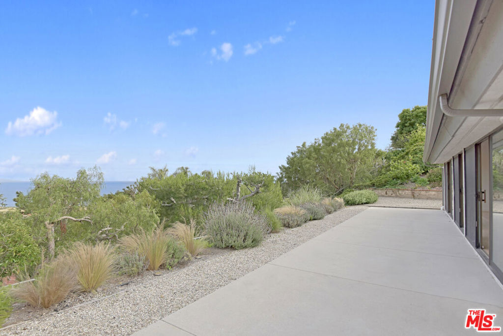 24728 Vantage Point Terrace - Photo 33