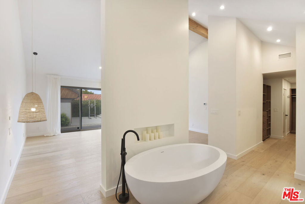 24728 Vantage Point Terrace - Photo 21