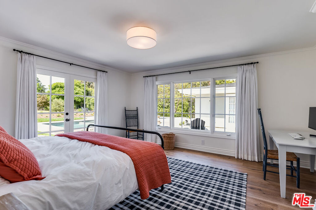 28925 Cliffside Drive - Photo 30