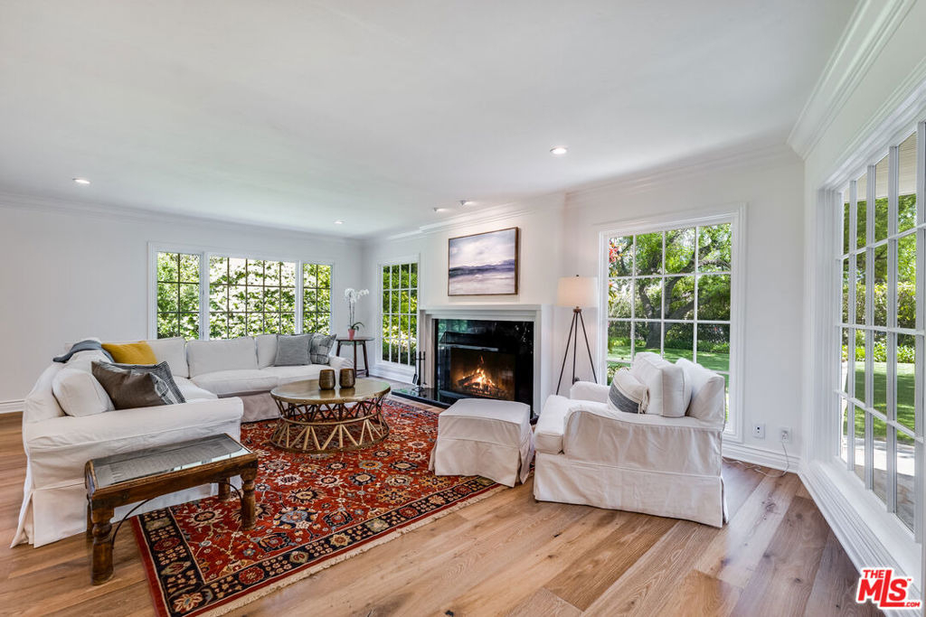 28925 Cliffside Drive - Photo 17
