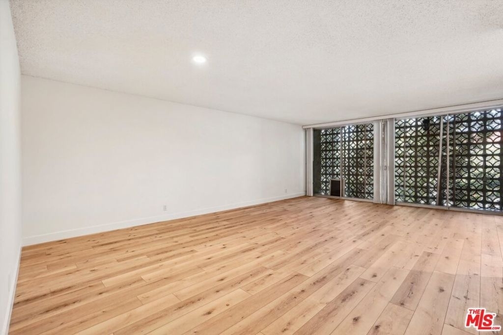 9000 Clifton Way - Photo 4