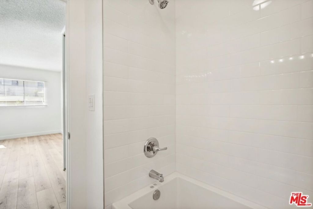 9000 Clifton Way - Photo 15