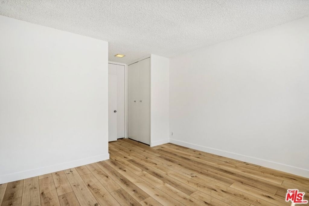 9000 Clifton Way - Photo 10