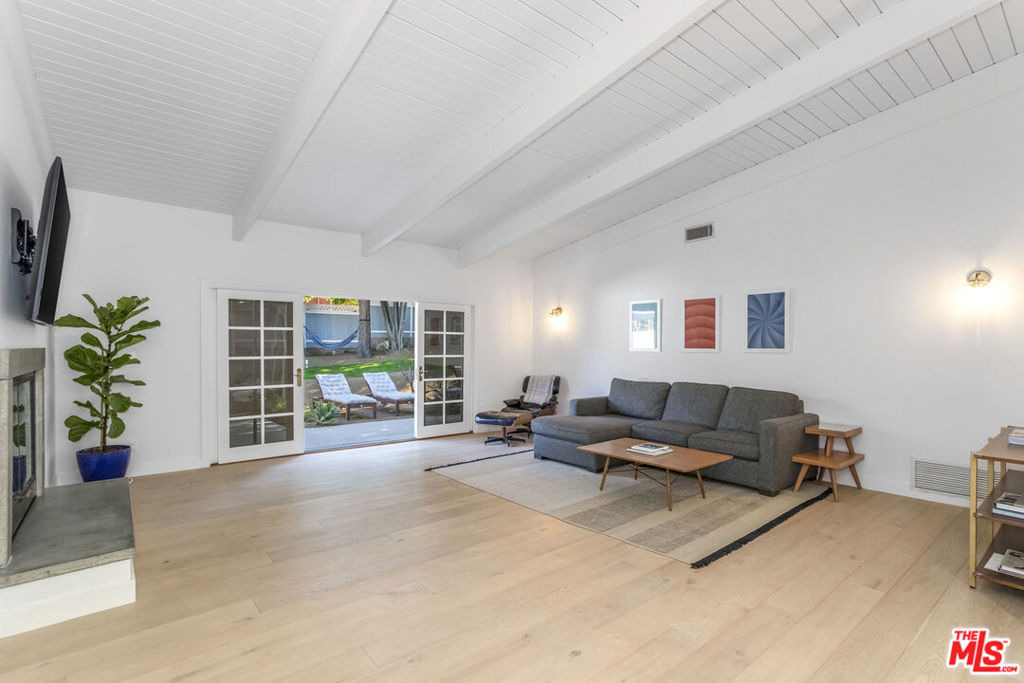 23826 Burbank Boulevard - Photo 2