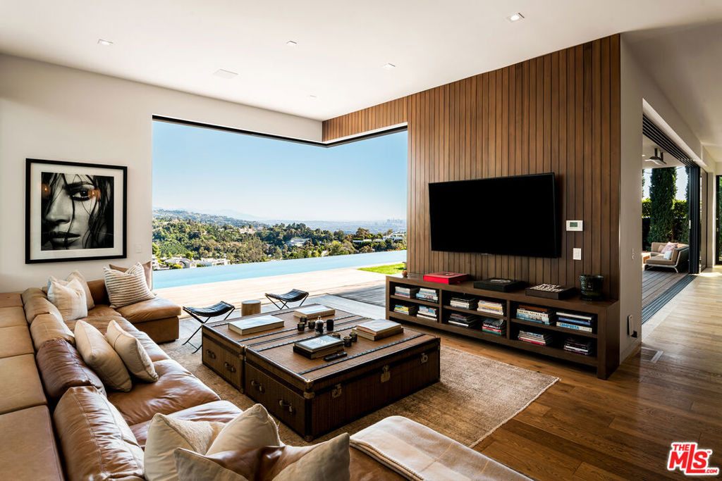 1030 Somera Road - Photo 8