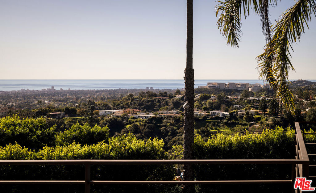 1030 Somera Road - Photo 7