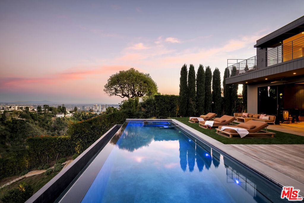 1030 Somera Road - Photo 48