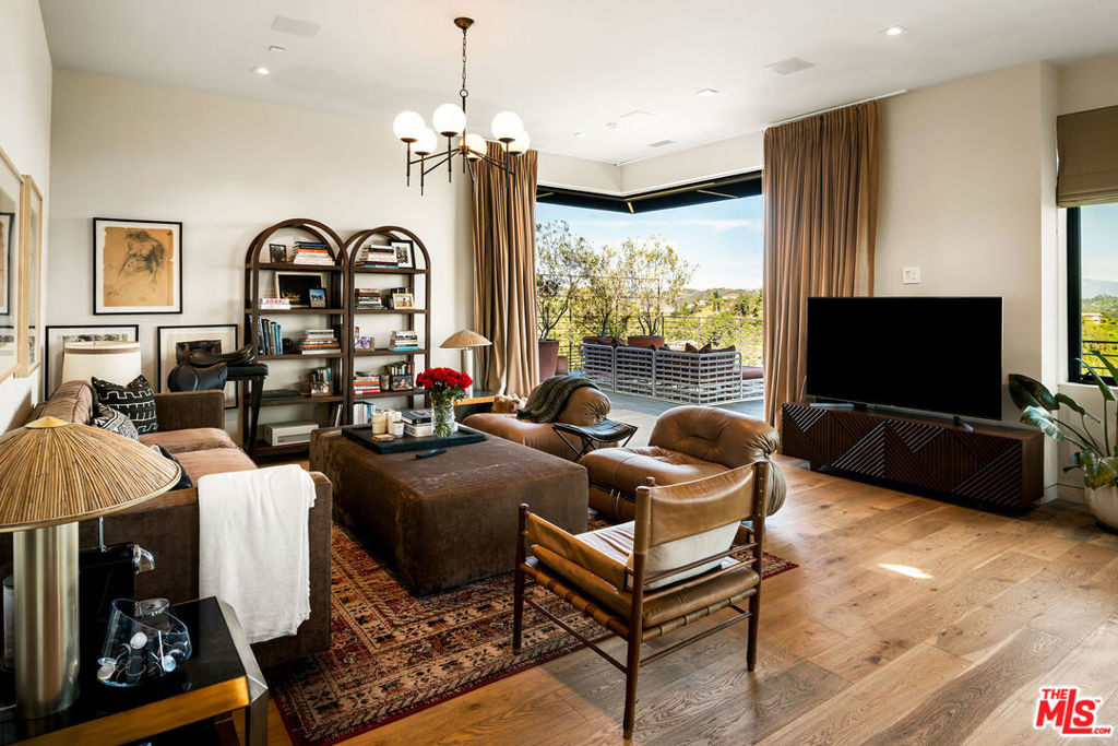 1030 Somera Road - Photo 31