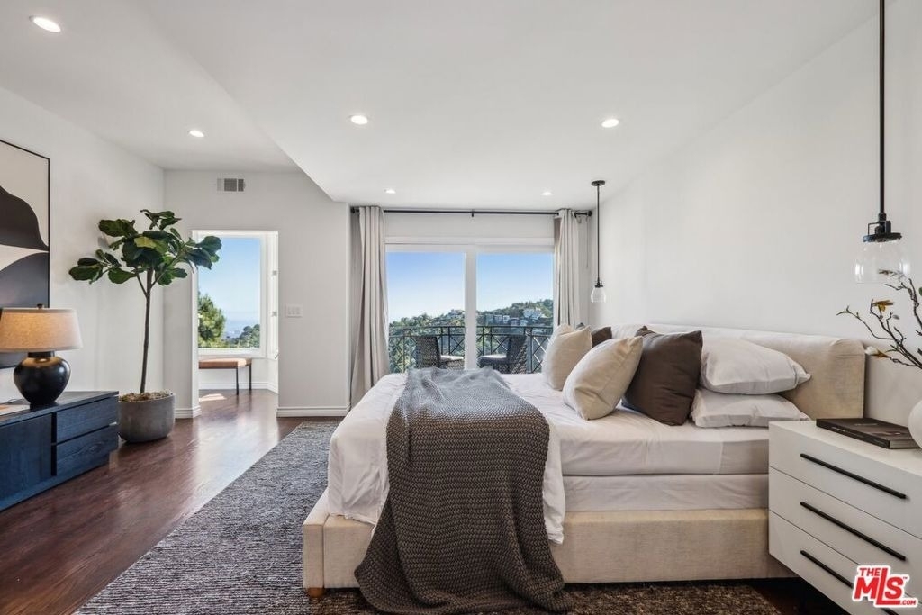 2411 Mount Olympus Drive - Photo 29