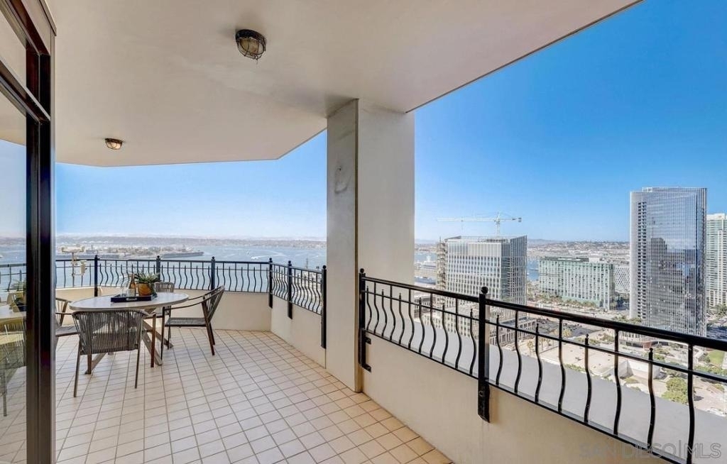 700 W Harbor Dr - Photo 27