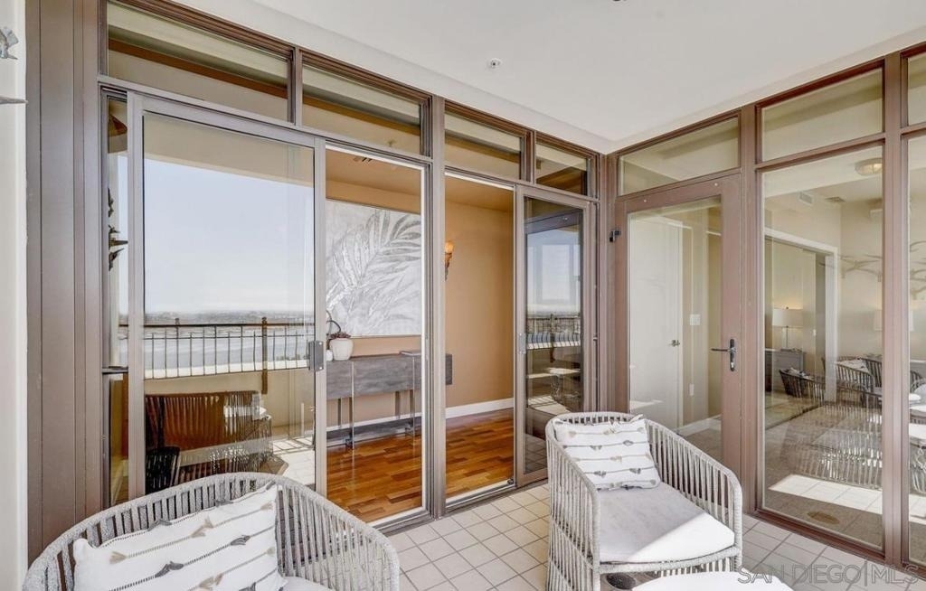700 W Harbor Dr - Photo 22