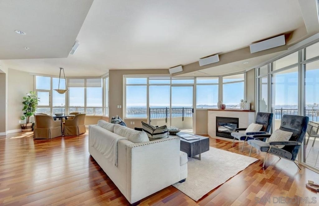 700 W Harbor Dr - Photo 8